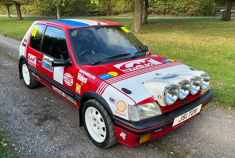 Peugeot 205 GTi 1.9 Rally Car