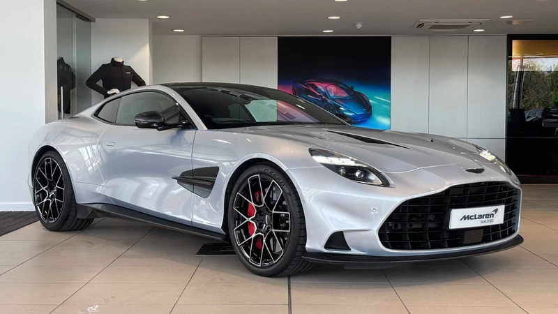 Aston Martin Vanquish V12
