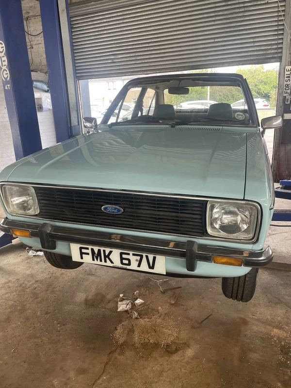 Ford Escort 1.6 Ghia