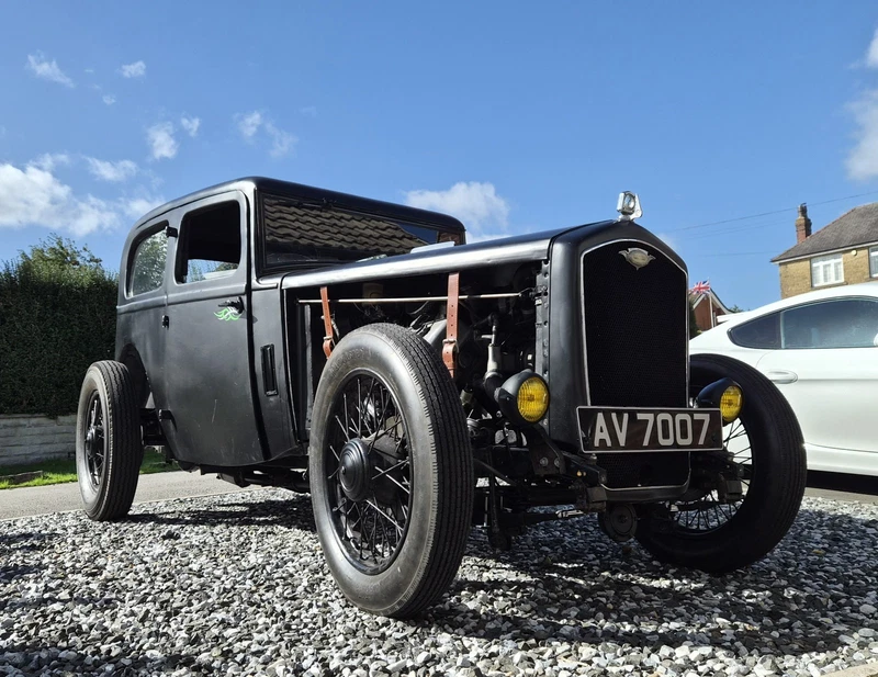 V8 1934 Worsley 9 Hotrod Daimler Hemmie Box