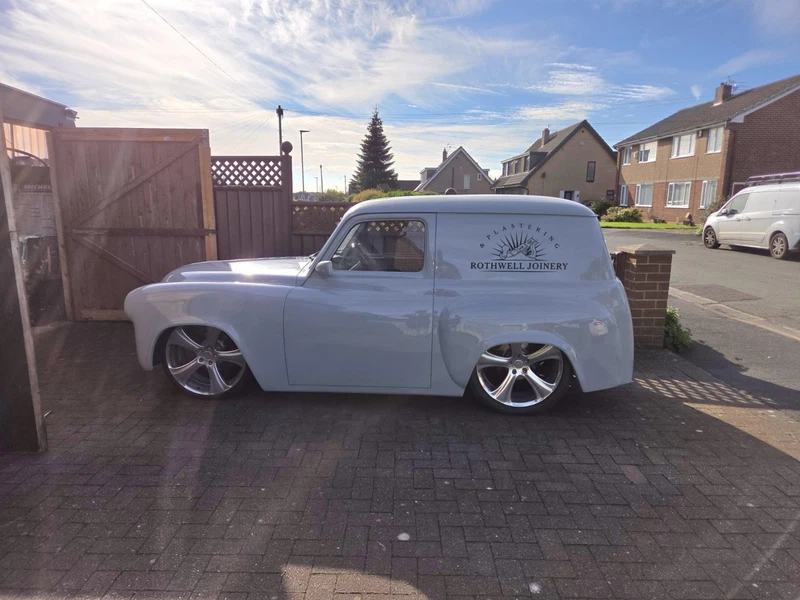 1955 Hillman Van Hotrod.