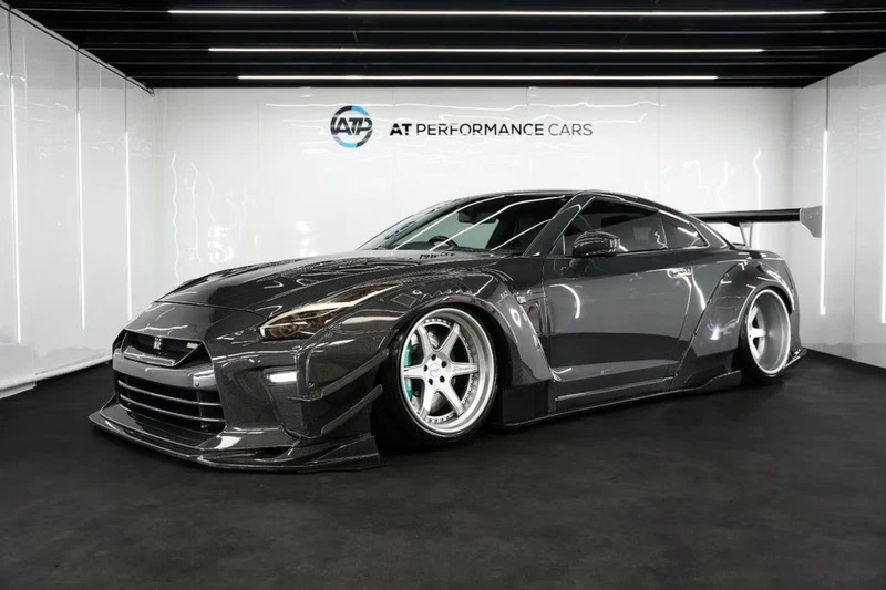 2011 Nissan GT-R 3.8 V6 800bhp