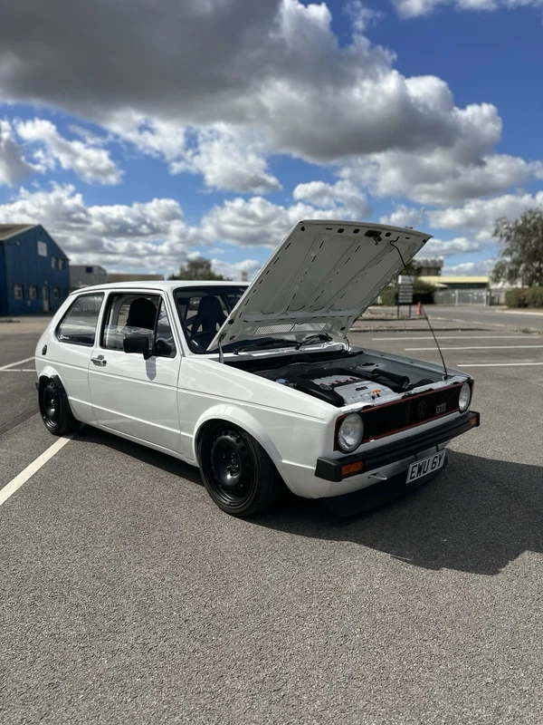 VW Mk1 Golf GTi - R32
