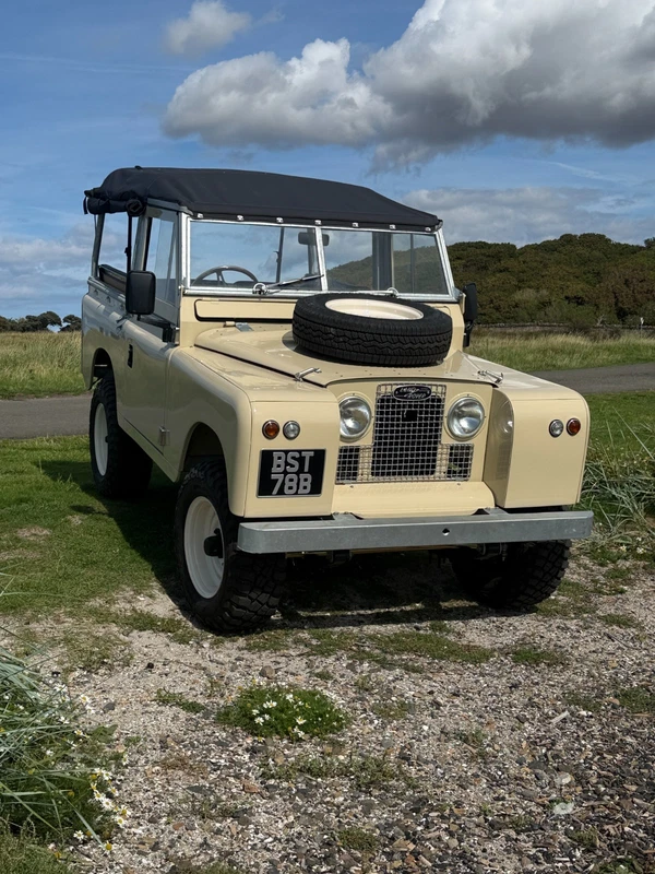 Land Rover Series 2a 88\" Soft Top 1964 Galvanised Chassis Restoration