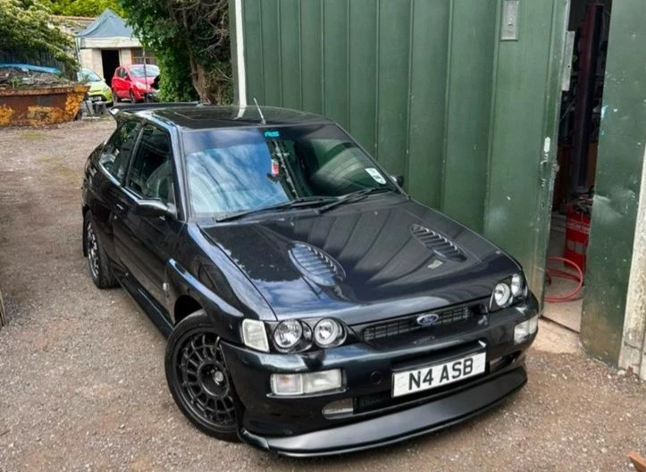 Ford Escort RS Cosworth Lux
