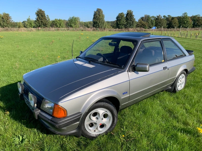 1985 Ford Escort Mk3 XR3i - Fully Restored