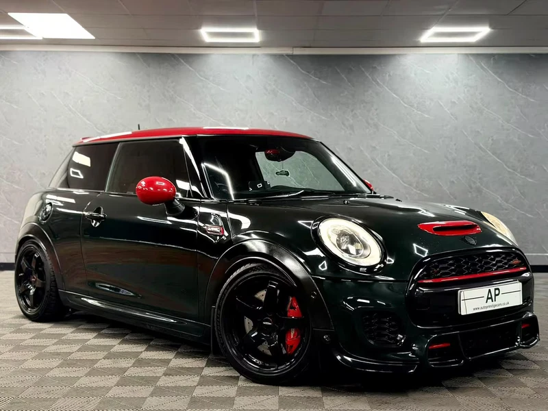2015 Mini John Cooper Works 2.0 Track Spec