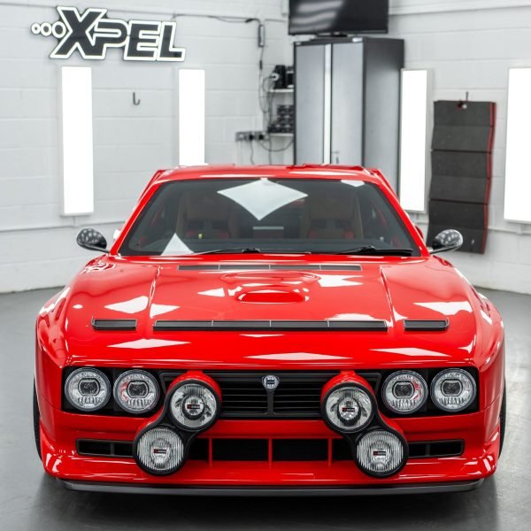 Front on view of the Lancia Kimera 037 Evo