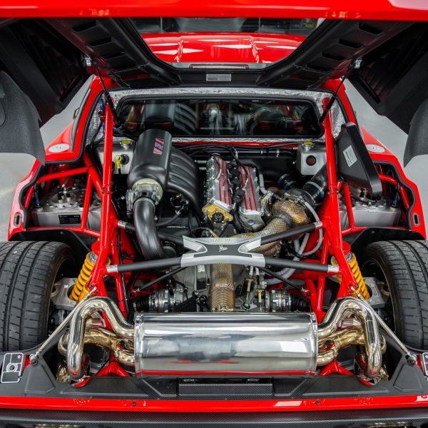 The stunning engine of the Lancia Kimera 037 Evo